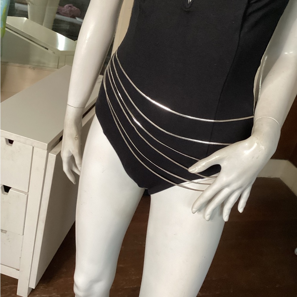 Chain hip belt